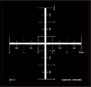 31-T33200 CCS-5, 5 mm Kreuzskale, 0,01 mm Teil., Si/Cr, opak